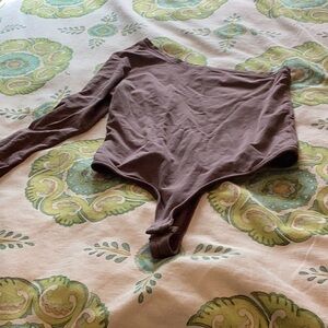 Clyque Brown Long Sleeve Bodysuit M